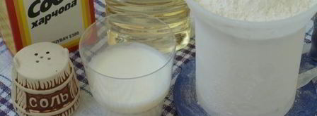 лепешки на кислом молоке на сковороде. Шаг 2