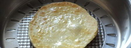 лепешки на кислом молоке на сковороде. Шаг 10