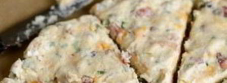 лепешки с беконом, луком и сыром. Шаг 5