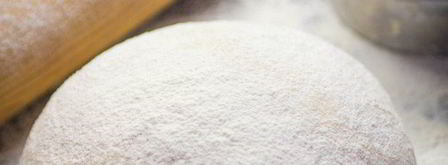 лепешки с сыром, чесноком и зеленью. Шаг 2