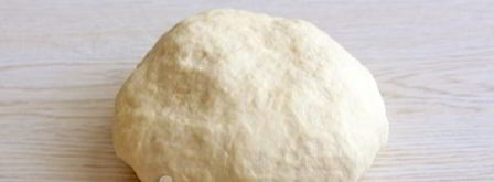 лепешки с творогом и зеленью на сковороде. Шаг 7