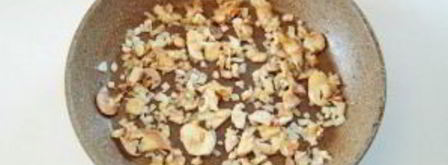 лепешки со шпинатом и грибами. Шаг 7