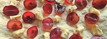 осенняя фокачча с виноградом и сыром. Шаг 5