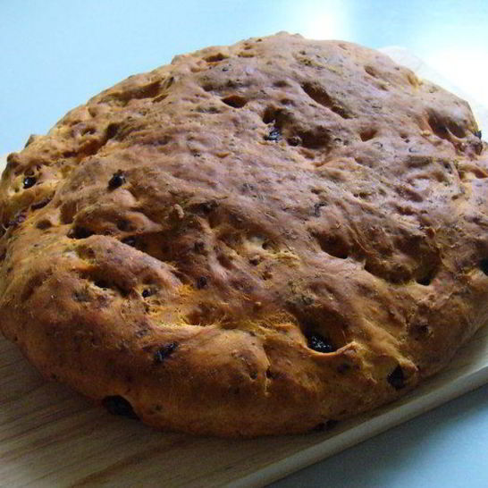 Рецепт воздушной фокаччи с томатами и оливками