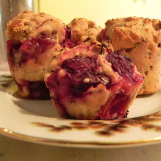 Рецепт кукурузных маффинов с ягодами и кардамоном