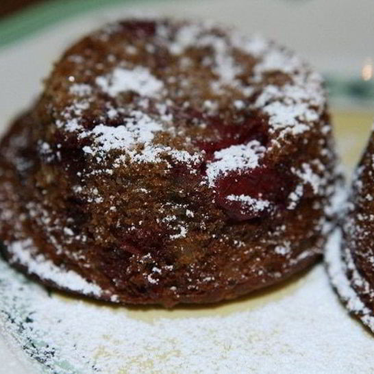 Рецепт маффинов с гречневыми хлопьями и вишней