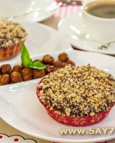 Маффины с курагой, фундуком и морковью