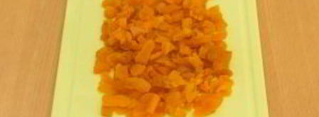 маффины с курагой, фундуком и морковью. Шаг 2