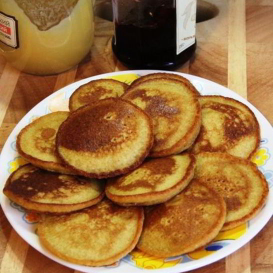 Рецепт оладушек из квиноа и кукурузной муки без глютена