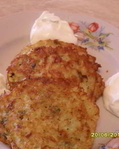 Оладьи из кабачка с творогом и брынзой