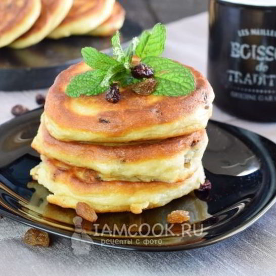 Рецепт оладий с изюмом