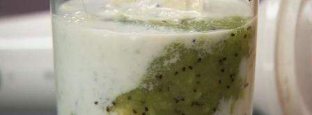 оладьи с киви и клубничным кремом. Шаг 3