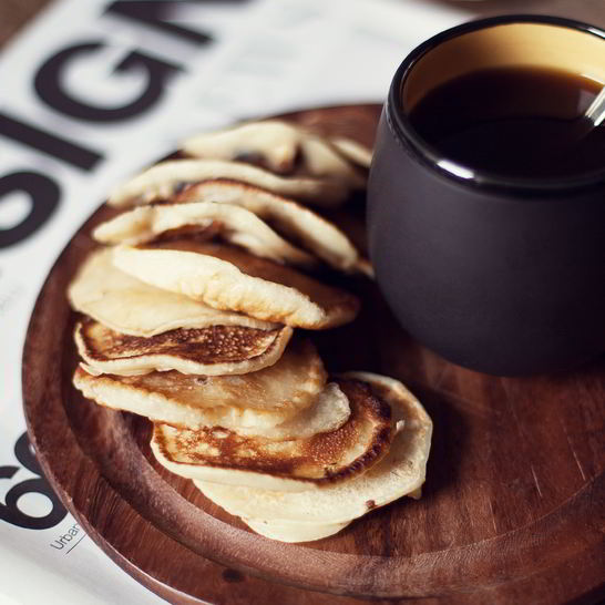 Рецепт оладий с яблоком и фундуком