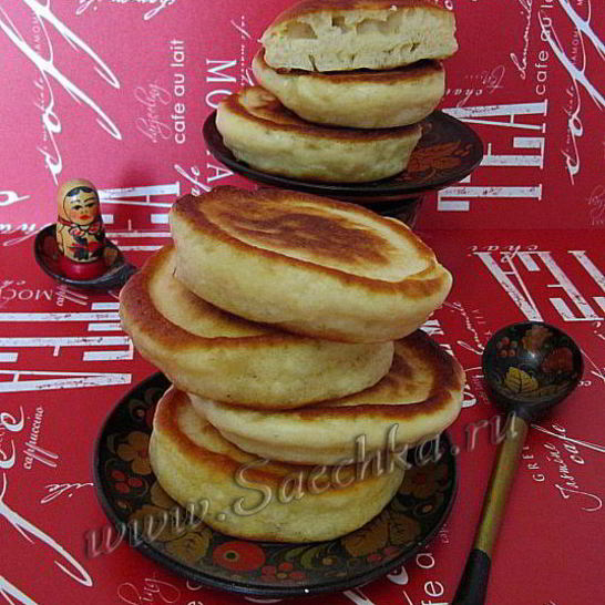 Рецепт пышных оладий на сыворотке и сметане