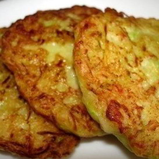 Рецепт сладких оладий из кабачков и яблок