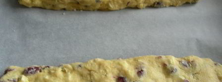 бискотти с белым шоколадом и клюквой. Шаг 5