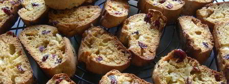 бискотти с белым шоколадом и клюквой. Шаг 8