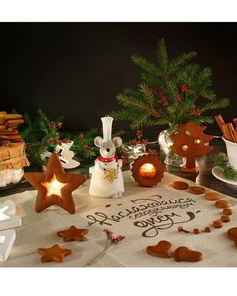 Корично-гвоздичное печенье с леденцовыми окошками