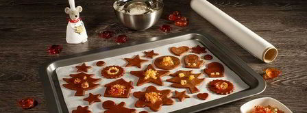 корично-гвоздичное печенье с леденцовыми окошками. Шаг 16