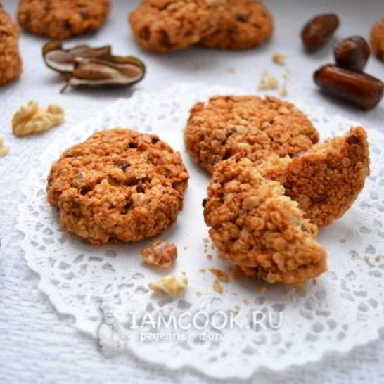 Рецепт овсяного печенья с финиками и орехами