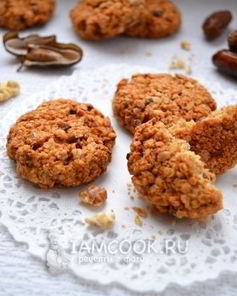 Овсяное печенье с финиками и орехами