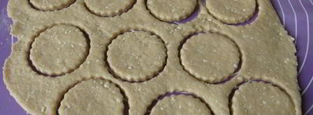 печенье розочки из творожного теста. Шаг 7