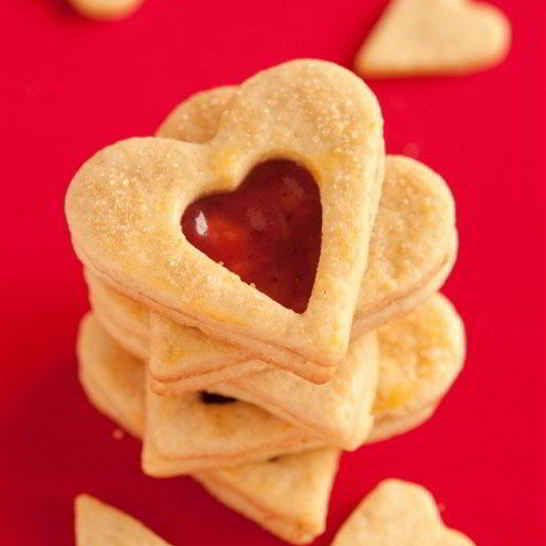 Рецепт песочного печенья с клубничным конфитюром