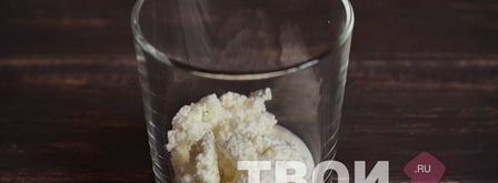 творожный десерт с печеньем и бананом. Шаг 2