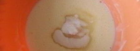 быстрый пирог минутка на сковороде. Шаг 2