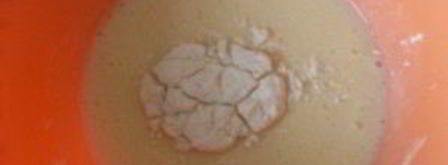 быстрый пирог минутка на сковороде. Шаг 3