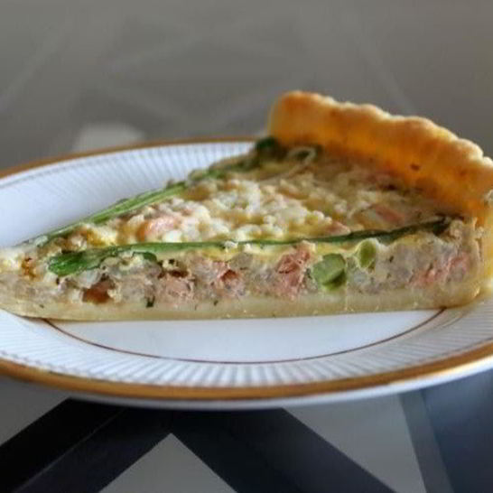 Рецепт киша с рисом, лососем и спаржей