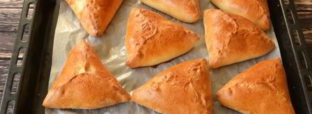 курники с курицей и картошкой на дрожжевом тесте. Шаг 25