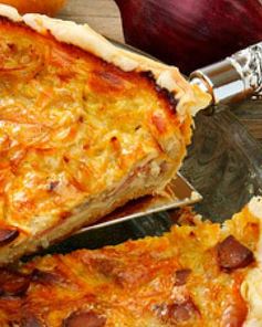 Луковый пирог с ветчиной