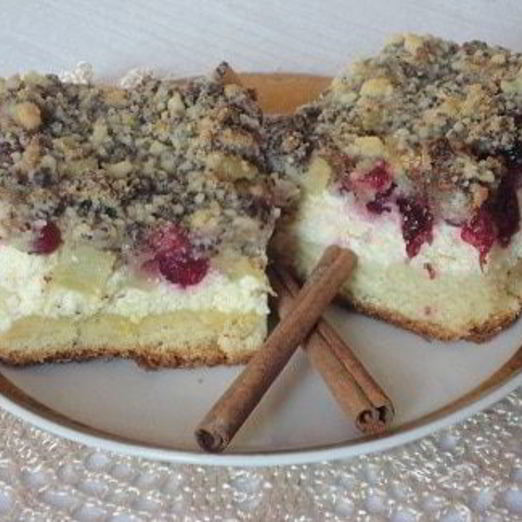 Обсыпной пирог с ревенем