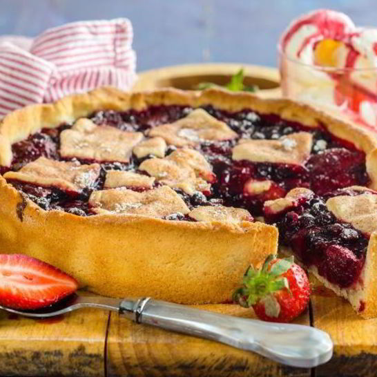 Рецепт открытого пирога с ягодами