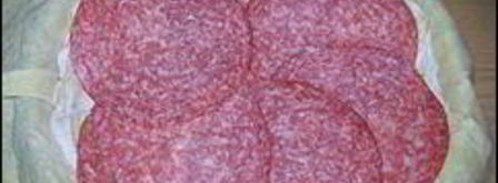 пирог из лаваша, помидор, колбасы, буженины, сыра и зелени. Шаг 12