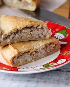 Пирог с рыбой и рисом