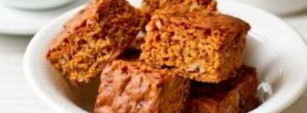 пирог с вареной сгущенкой и грецкими орехами. Шаг 4