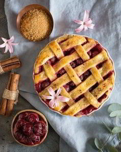 Пирог с вишней