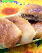 Пироги с капустой и грибами Лапти