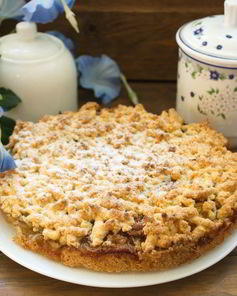 Тертый пирог с яблоками