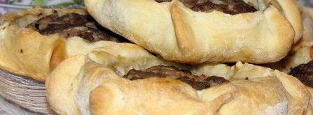 арабские открытые пирожки с мясом. Шаг 6