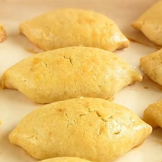 Рецепт быстрых пирожков в духовке