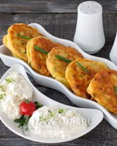 Ленивые пирожки с яйцом и зеленым луком