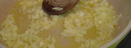 пирожки из теста фило с рисом и грибами. Шаг 4