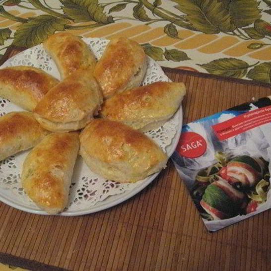 Рецепт пирожков из творожного теста с яблоками и сахаром