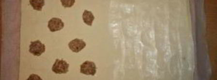 пирожки с рыбой из слоеного теста. Шаг 6