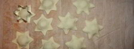 пирожки с рыбой из слоеного теста. Шаг 7