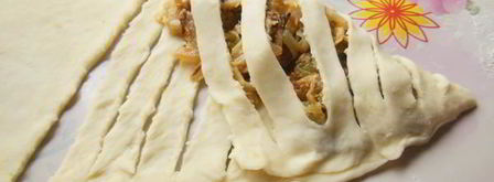 плетеные пирожки из творожного теста. Шаг 8