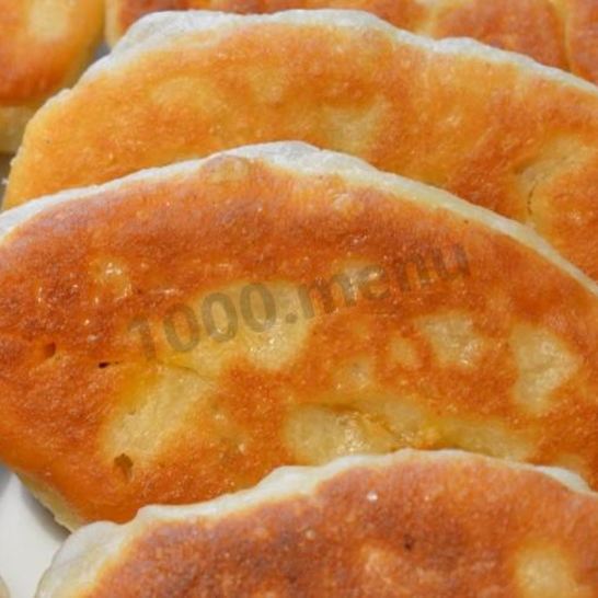 Рецепт воздушных пирожков на кефире с яйцом